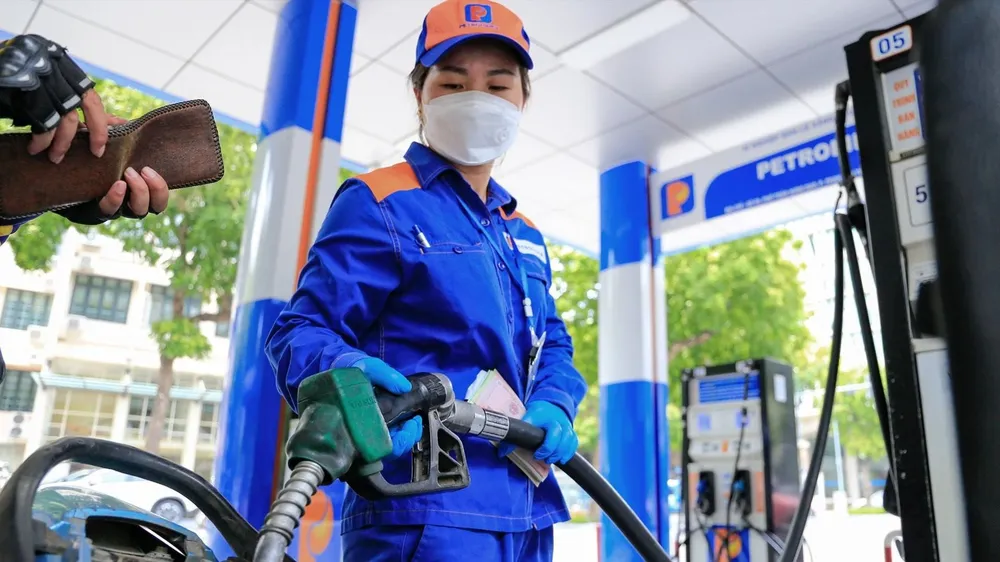 Không để gián đoạn nguồn cung xăng dầu
