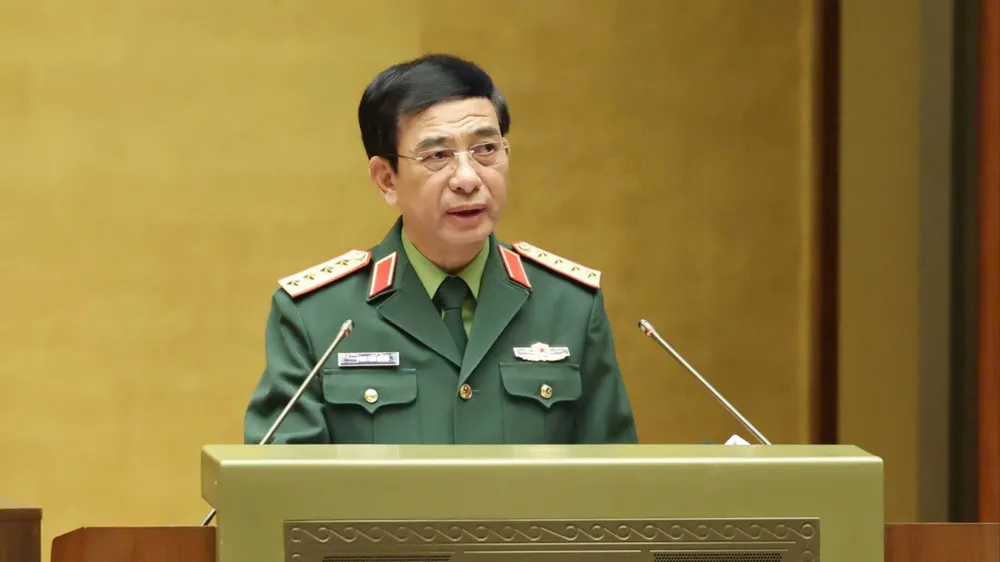 Đại tướng Phan Văn Giang, Bộ trưởng Bộ Quốc phòng truyền đạt chuyên đề tại hội nghị, chiều 7-2. Ảnh: QUANG PHÚC