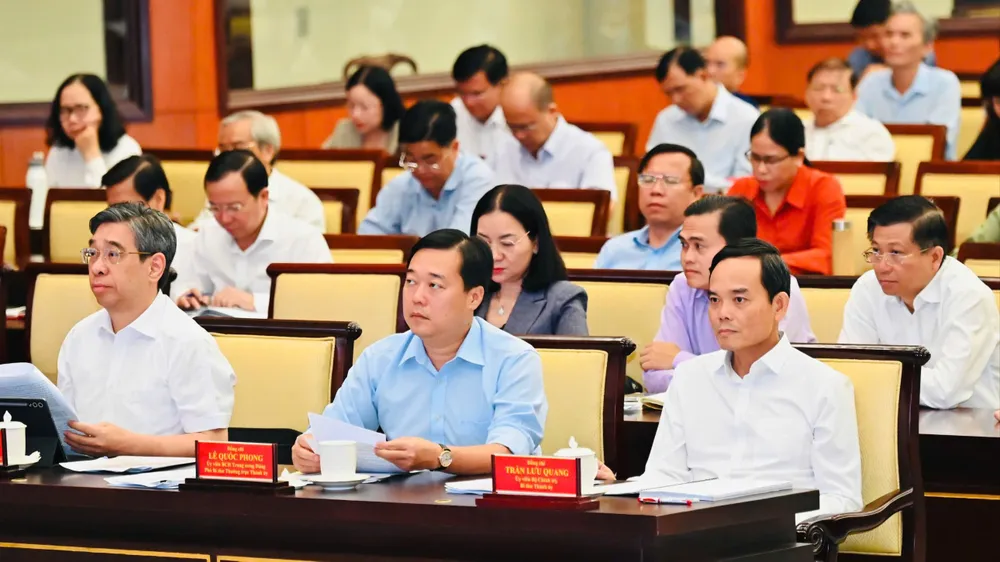 Hơn 2 triệu cán bộ, đảng viên học nghị quyết về phát triển kinh tế nhà nước, phát triển văn hóa