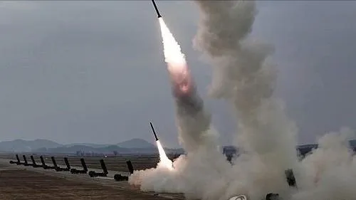 Một vụ phóng tên lửa của Triều Tiên. Ảnh: YONHAP