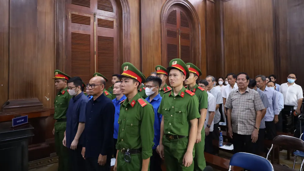 Lời khai “trái chiều” trong vụ án xảy ra tại Tập đoàn Công nghiệp Cao su Việt Nam 