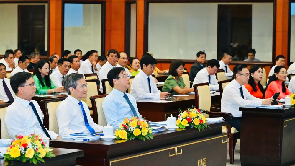 Phong trào thi đua yêu nước gắn với các chỉ tiêu phát triển kinh tế - xã hội TPHCM