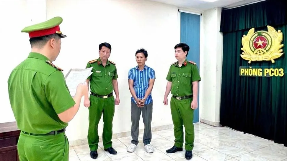 Đồng Nai: Khởi tố đối tượng đổ 523 tấn chất thải ra môi trường