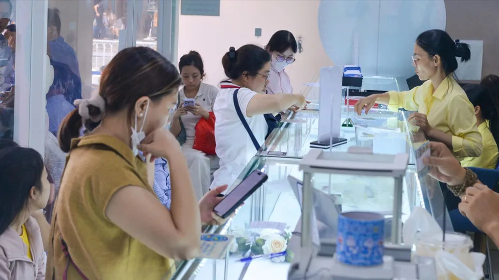 Sáng 23-4, giá vàng trong nước tiếp tục giảm