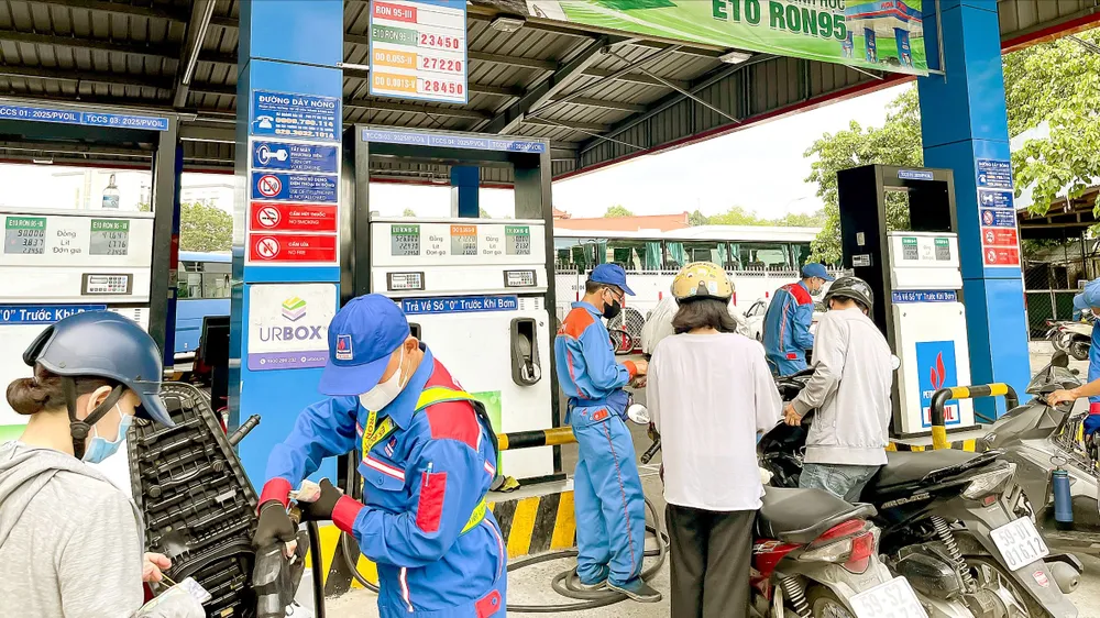 Sẵn sàng bán đại trà xăng sinh học