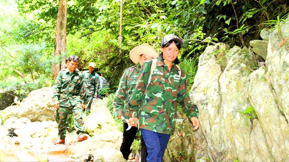 Bóng hồng thép Tà Lao và bí quyết “giữ lửa” hôn nhân