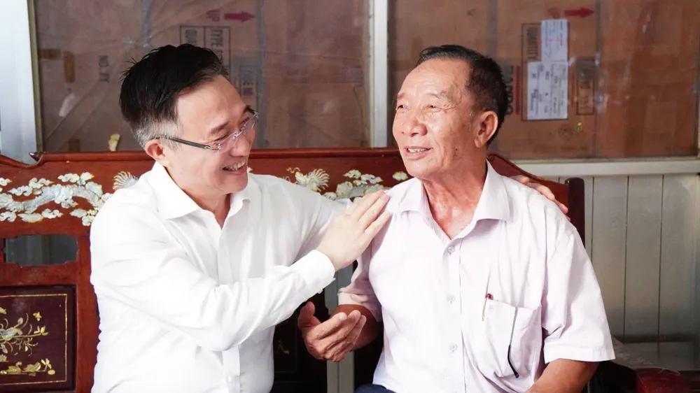 Đồng chí Đặng Minh Thông thăm, tri ân các gia đình chính sách tiêu biểu 