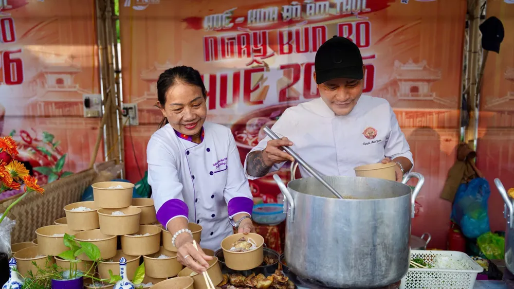 Bún bò Huế xác lập kỷ lục Việt Nam tại "Huế - Kinh đô Ẩm thực 2026"