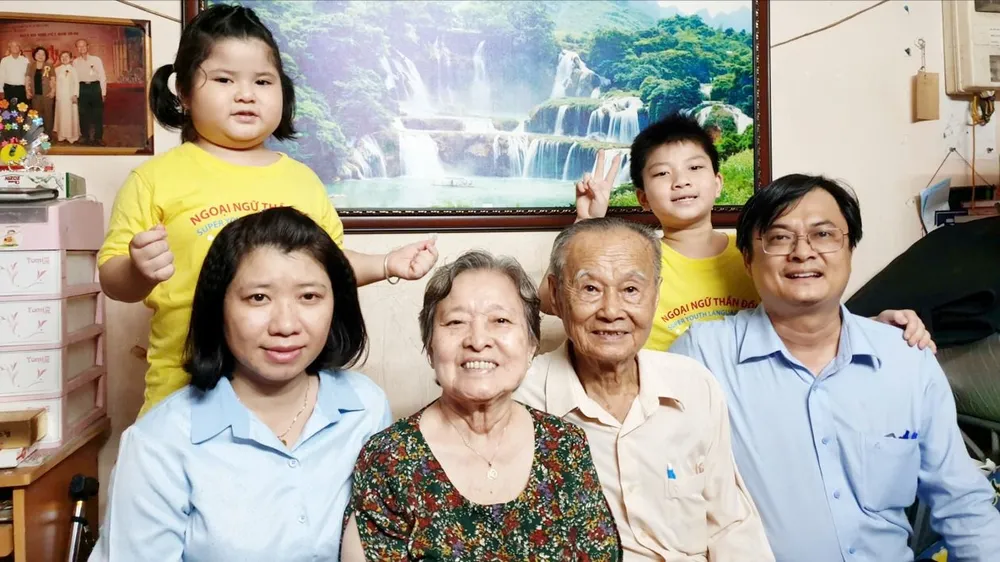 Đi qua chiến tranh bằng tình yêu - Bài 1: Yêu nhau từ một niềm tin