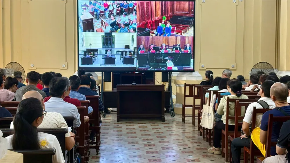 Xét xử giám đốc cùng cố vấn lừa ký hợp đồng xây nhà trọ, chiếm đoạt hơn 127 tỷ đồng