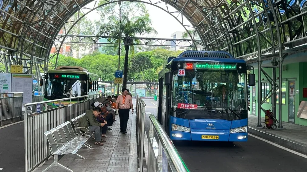 Ngày 4-8, TPHCM tiếp nhận đăng ký thẻ giao thông công cộng