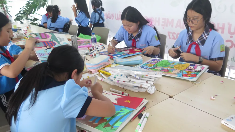 Học sinh TPHCM vẽ tranh về tình hữu nghị Việt Nam - Cuba