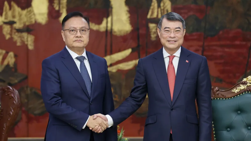 Thúc đẩy các dự án kết nối giao thông, thương mại biên giới Việt - Lào