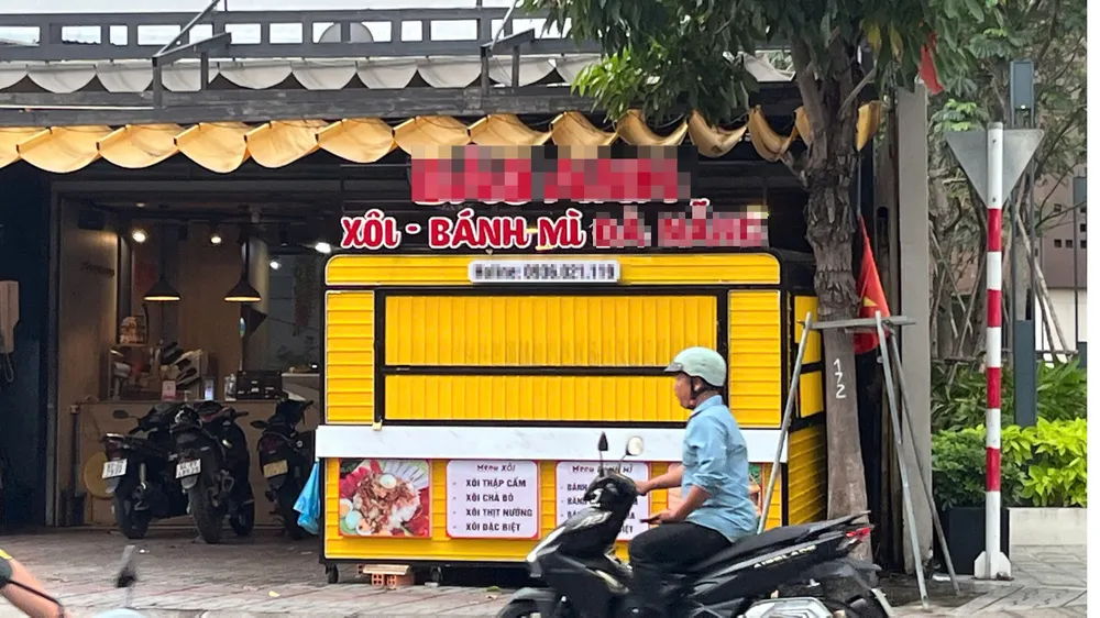 TPHCM: 17 người nghi bị ngộ độc thực phẩm sau khi ăn bánh mì