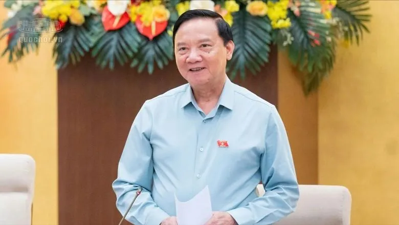 Phó Chủ tịch Quốc hội Nguyễn Khắc Định tổng kết nội dung thảo luận. Ảnh: CỔNG THÔNG TIN ĐIỆN TỬ QUỐC HỘI 