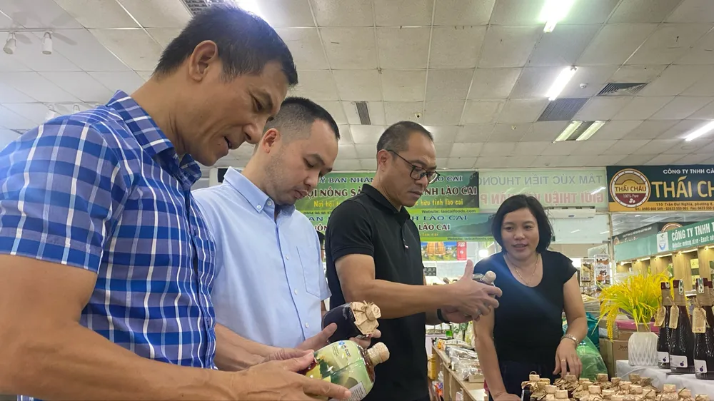 Lần đầu kết hợp Hội chợ Làng nghề với Tuần lễ du lịch nông thôn Việt Nam