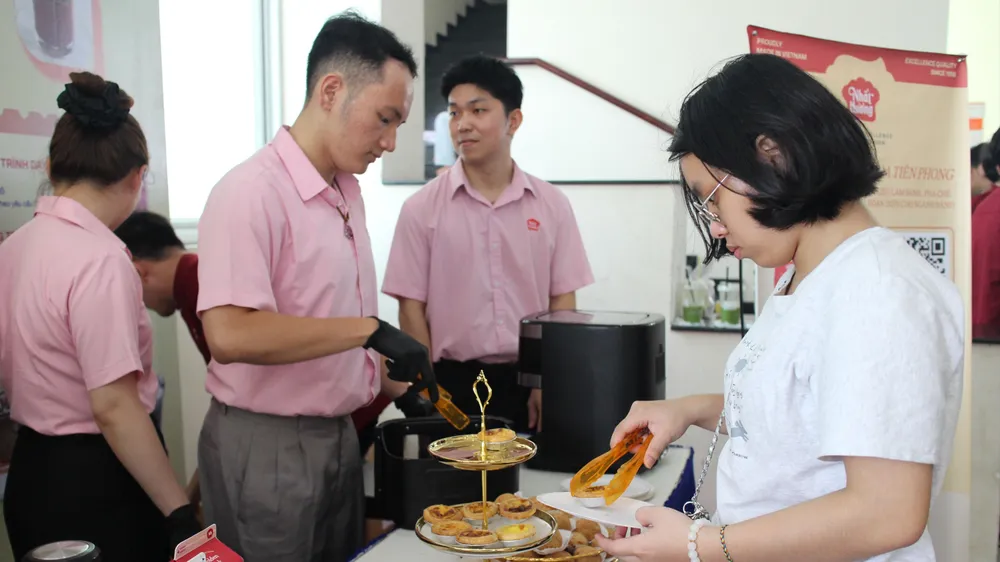 Hơn 500 thí sinh tranh tài tại hội thi làm bánh