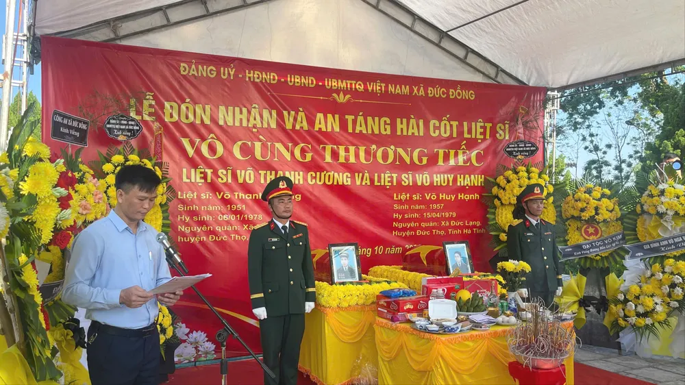 Hà Tĩnh: Truy điệu, an táng hài cốt hai liệt sĩ là anh em ruột