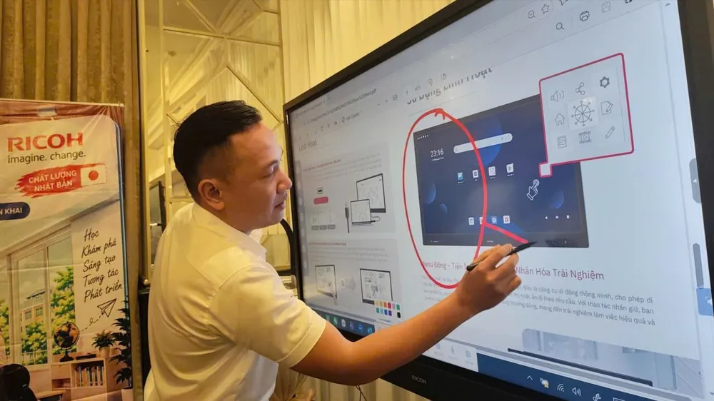 JVS trở thành nhà phân phối màn hình tương tác RICOH tại Việt Nam