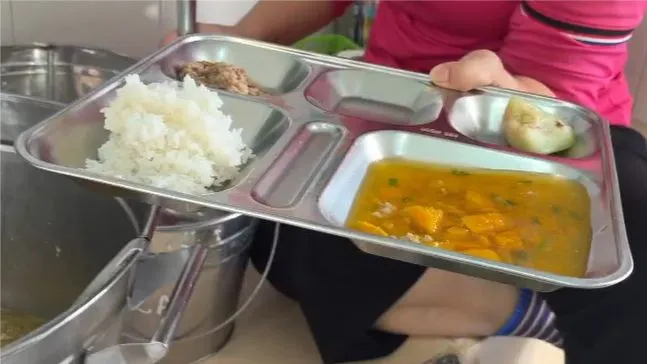 Suất ăn bán trú ngày 21-10. Ảnh: Phụ huynh cung cấp