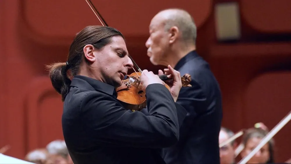 Từ lớp học đến sân khấu hòa nhạc cùng nghệ sĩ violin Julien Szulman