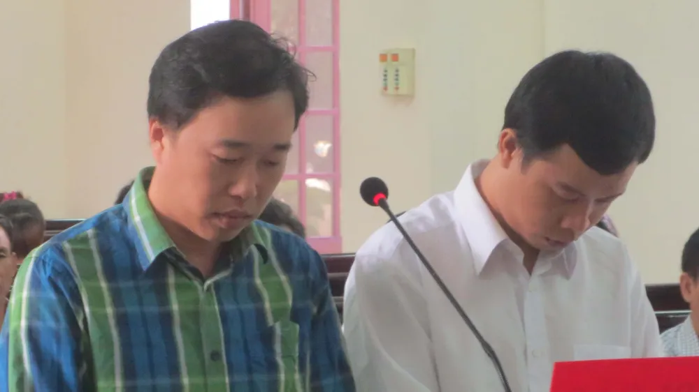  Bị cáo Linh, Thế tại tòa
