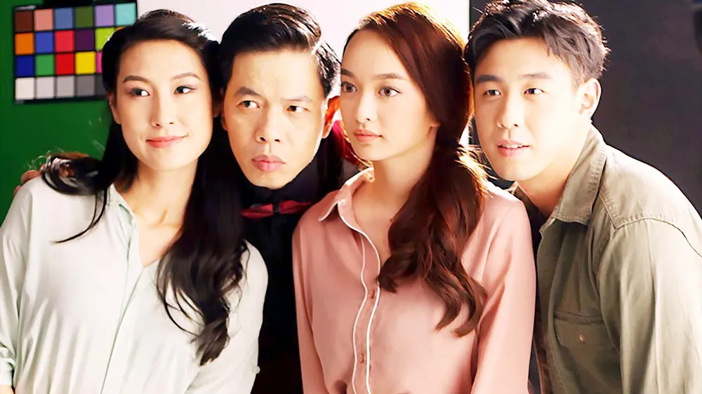 Đạo diễn Charlie Nguyễn từng có ý định làm phim remake Cú té trời tính nhưng đành hủy bỏ vì kịch bản không ưng ý