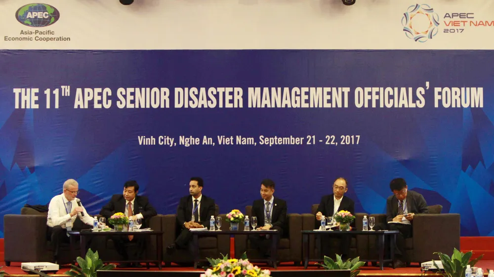 Hội nghị các Quan chức cao cấp APEC về Quản lý thiên tai lần thứ 11 đã họp phiên toàn thể đầu tiên với nội dung: “Tổng quát ứng dụng công nghệ thông tin và tăng cường hợp tác vùng trong giải quyết rủi ro thiên tai”. Ảnh:TTXVN