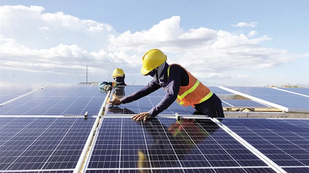 EVN công bố giá mua điện mặt trời mái nhà năm 2024