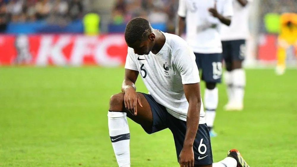 Payul Pogba gây thất vọng ở trận giao hữu với Ý.