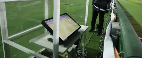 Công nghệ VAR sẽ được áp dụng trong Champions League mùa tới