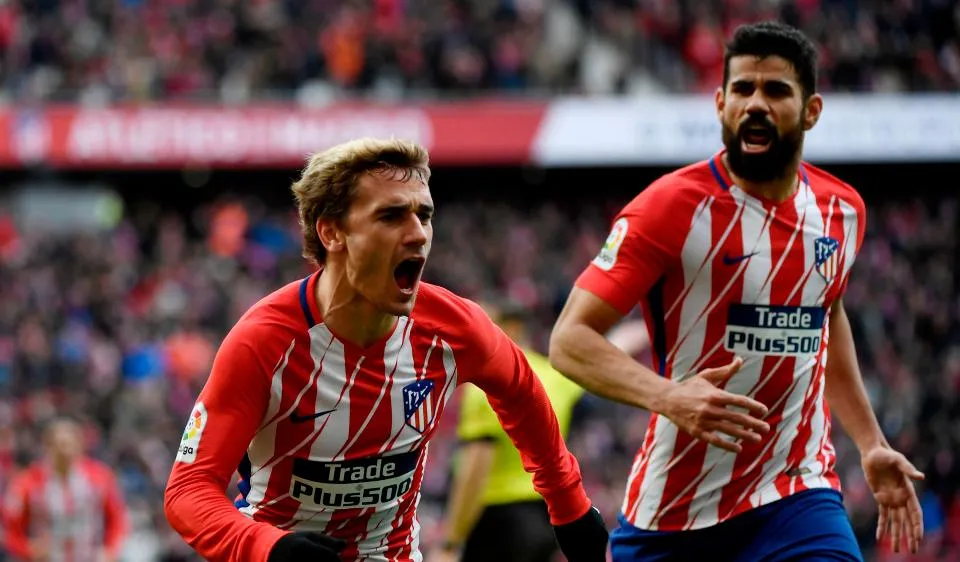Antoiner Griezmann và Diego Costa (phải, Atletico Madrid)