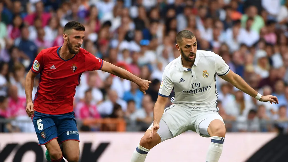 Karim Benzema (phải) 