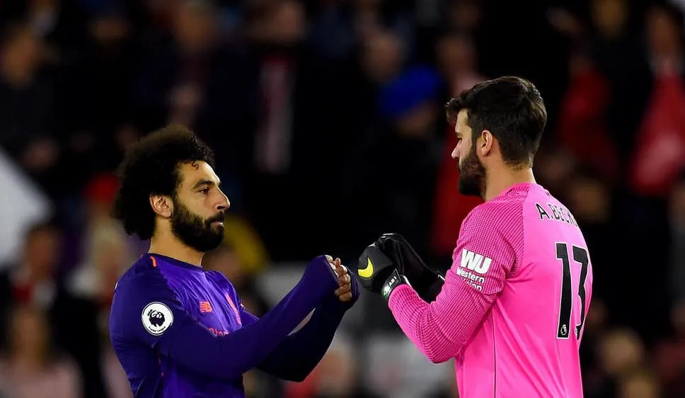 Mo Salah và thủ thành Alison