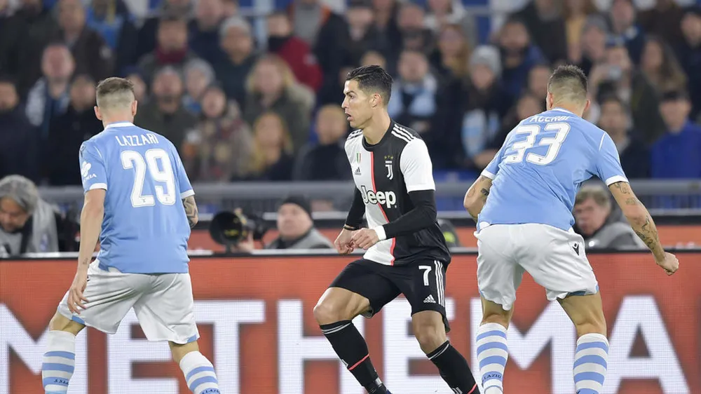 Ronaldo có cơ hội ghi bàn trước hàng thủ sa sút của Lazio