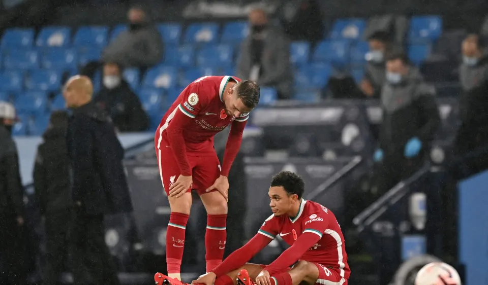 Sau Trent giờ đến Andy Robertson, Livepool mất 2 chuyên gia tạt bóng vào khu cấm