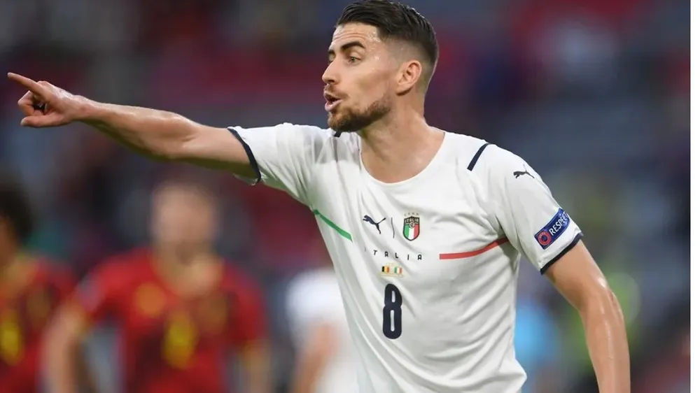 Jorginho là chìa khóa của Italia