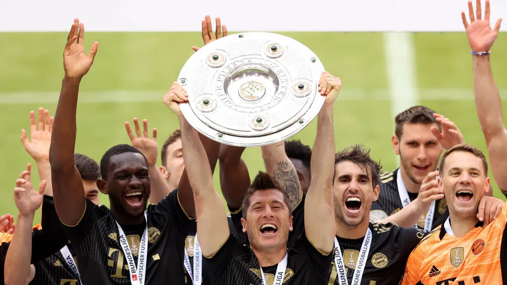 Lewandowski cùng Bayern đoạt Đĩa bạc Bundesliga