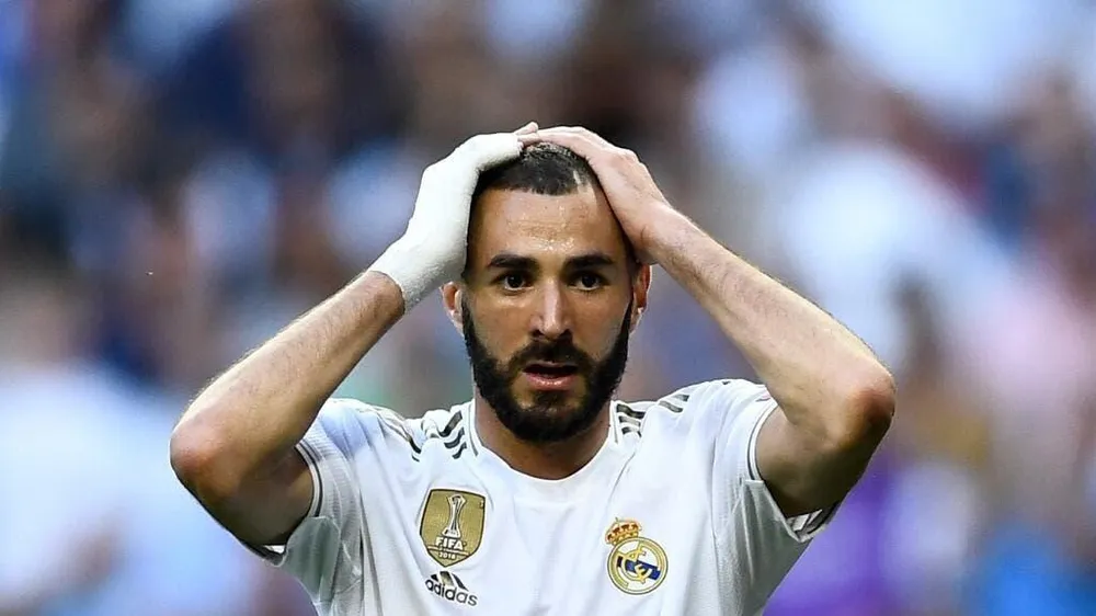 Karim Benzema đã bị Tòa án Versailles kết tội