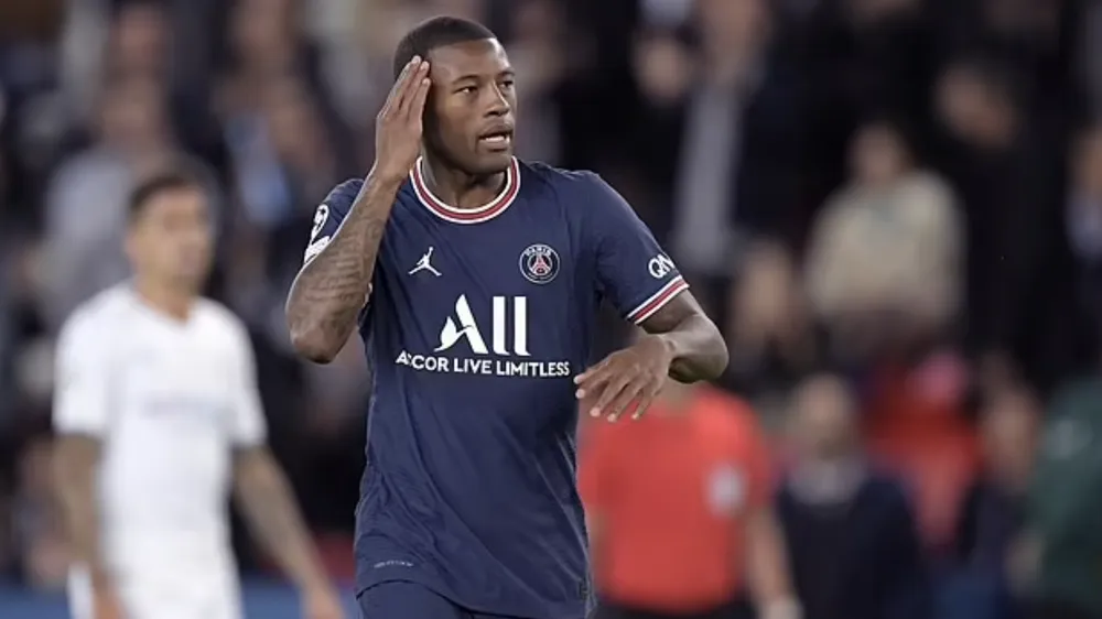 Wijnaldum bối rối vì không được ra sân thường xuyên
