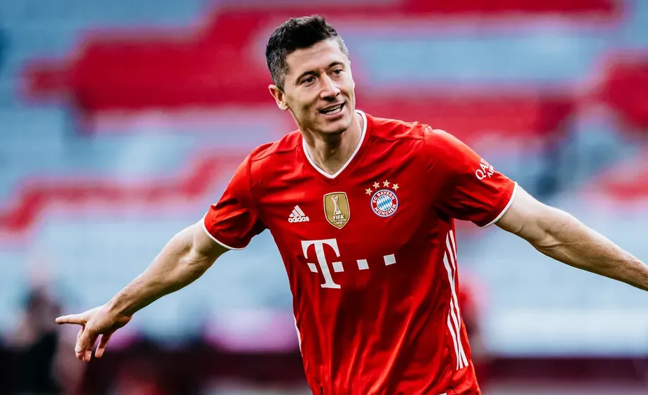 Robert Lewandowski đang là chân sút xuất sắc nhất thế giới