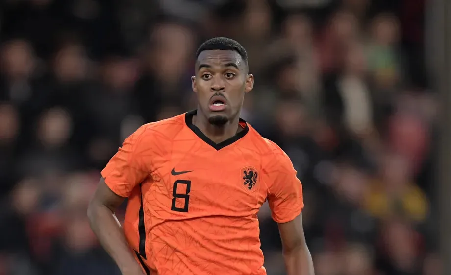 Cầu thủ trẻ Ryan Gravenberch (Ajax)