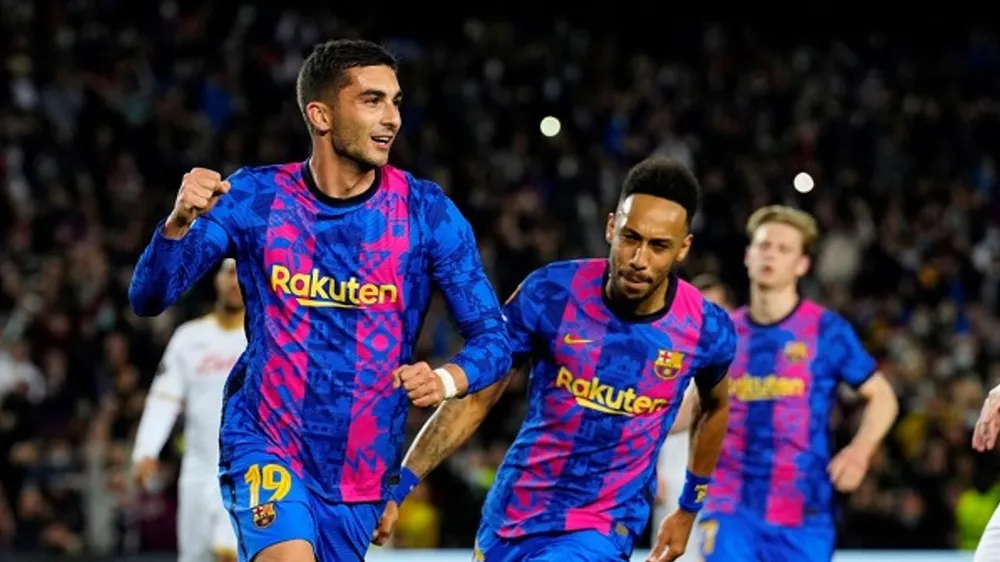 Barcelona sẽ thẳng tiến vào bán kết