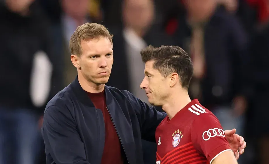 HLV Nagelsmann động viên Robert Lewandowski