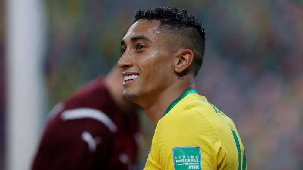 Raphinha từ chối Liverpool, chờ cơ hội đến Barcelona 