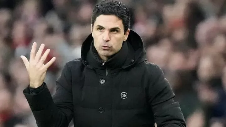 HLV Mikel Arteta không hài lòng với giờ thi đấu bất lợi