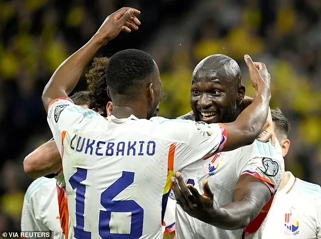 Lukaku ăn mừng chiến thắng cùa tuyển Bỉ