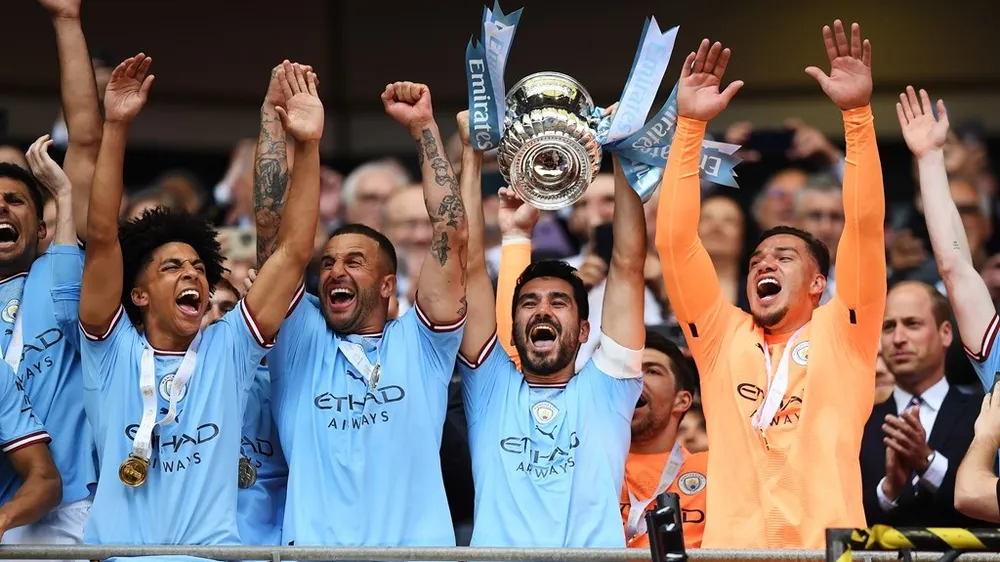 Man City đăng quang cúp FA