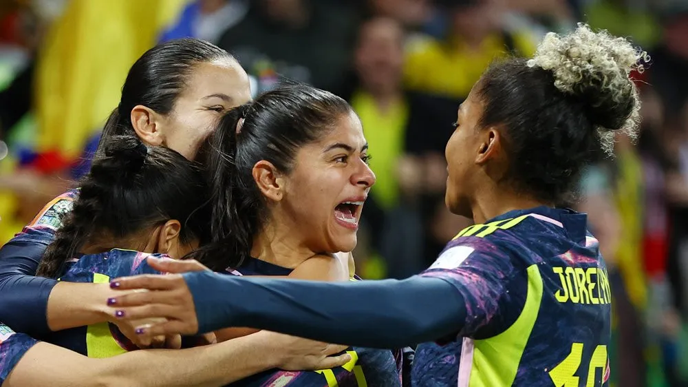 Colombia thể hiện đẳng cấp trước Jamaica để đoạt vé vào tứ kết