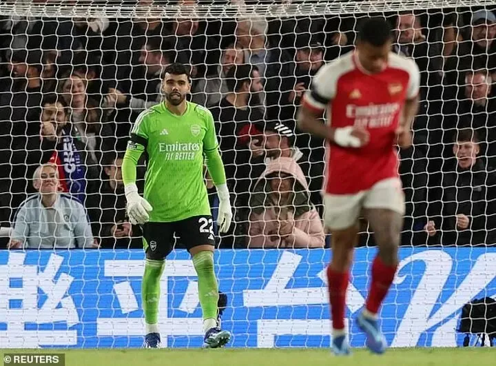 David Raya phạm nhiều sai lầm trước Chelsea nhưng chỉ bị trừng phạt 1 lần
